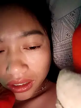 Snapshot of -Paige- chatting on November 2025 09:26:02 PM -Paige- online show from November 2025 09:26:02 PM