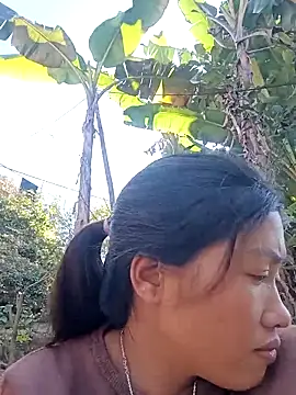 Snapshot of -Paige- chatting on November 2025 06:49:02 AM -Paige- online show from November 2025 06:49:02 AM