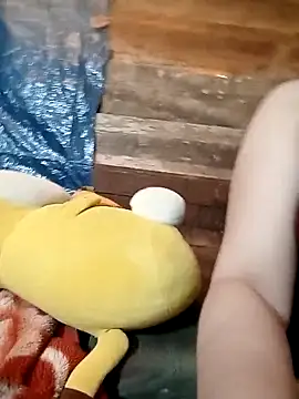 LalayCii online show from November 2025 06:12:01 AM