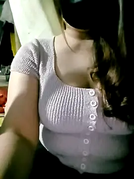 Snapshot of ZazaLy chatting on October 2025 10:59:02 AM ZazaLy online show from October 2025 10:59:02 AM