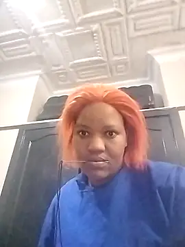 Snapshot of CaramelBoootie chatting on November 2025 05:35:02 PM CaramelBoootie online show from November 2025 05:35:02 PM