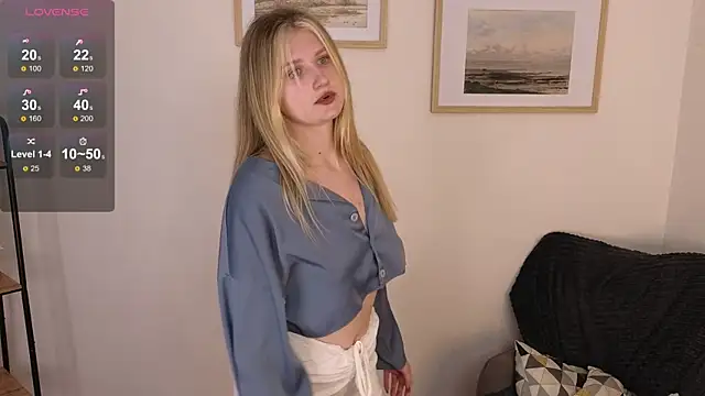 Snapshot of Shirley_Davis chatting on October 2025 06:19:01 PM Shirley Davis online show from October 2025 06:19:01 PM