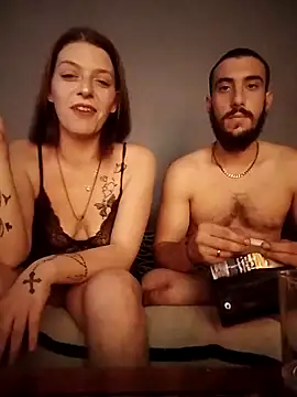 Kaulozeugaro online show from November 2025 11:02:01 PM