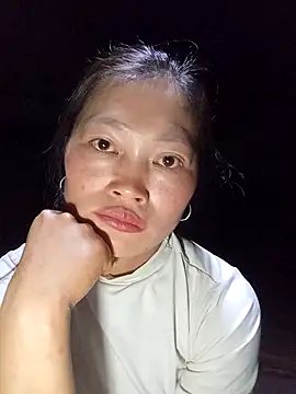 siusiu-00 online show from October 2025 10:32:01 PM