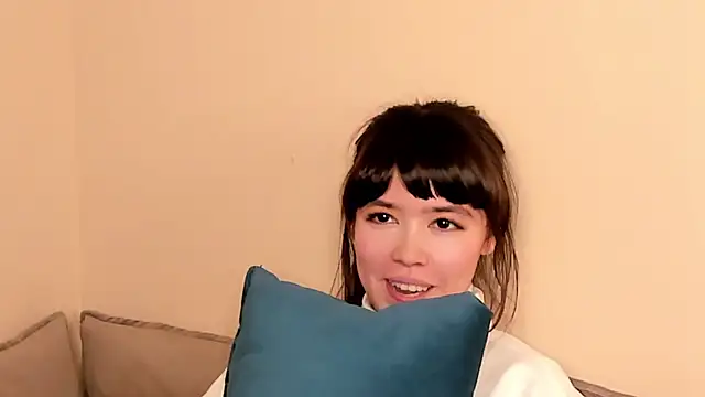 SandieMuss online show from October 2025 01:12:02 PM