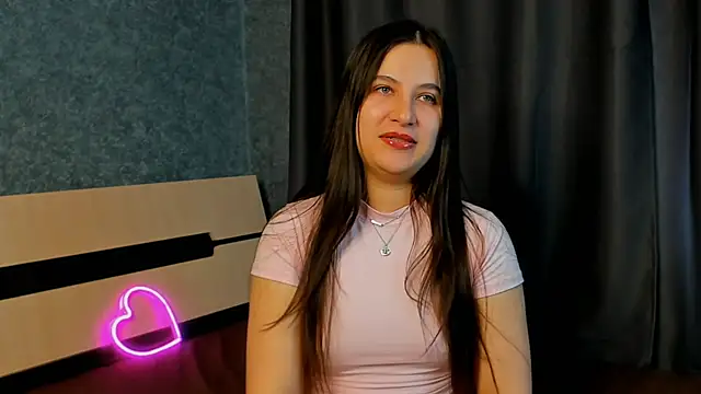 Snapshot of Diana_moonnn chatting on October 2025 06:38:01 AM Diana moonnn online show from October 2025 06:38:01 AM