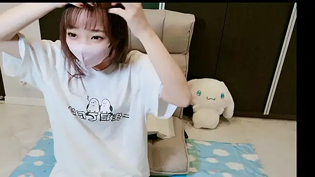 Snapshot of MIZUHO_05 chatting on November 2025 02:02:01 PM MIZUHO 05 online show from November 2025 02:02:01 PM