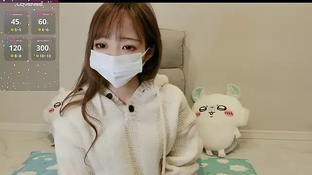 Snapshot of MIZUHO_05 chatting on December 2025 01:39:01 PM MIZUHO 05 online show from December 2025 01:39:01 PM