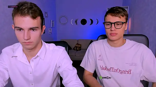 Snapshot of astren_villo chatting on November 2025 08:20:01 PM astren villo online show from November 2025 08:20:01 PM