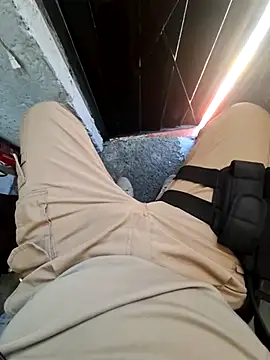 Snapshot of Raczos chatting on October 2025 05:19:01 PM Raczos online show from October 2025 05:19:01 PM