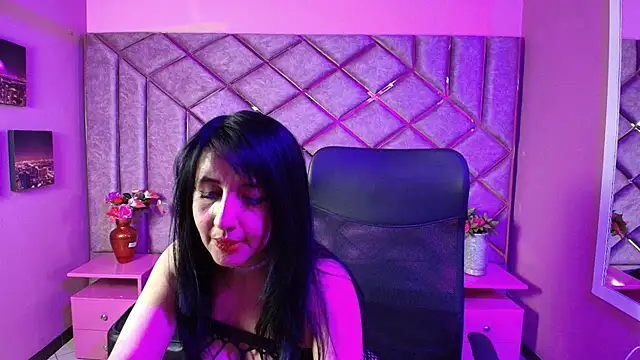 Snapshot of Agatha_Leon_ chatting on November 2025 07:45:02 PM Agatha Leon online show from November 2025 07:45:02 PM