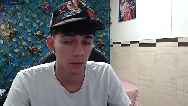 Snapshot of AmethystShadow17 chatting on November 2025 02:52:02 PM AmethystShadow17 online show from November 2025 02:52:02 PM