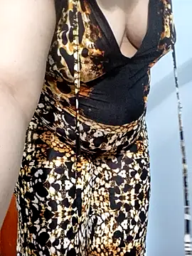 Snapshot of Notila-68 chatting on October 2025 11:20:01 PM Notila-68 online show from October 2025 11:20:01 PM