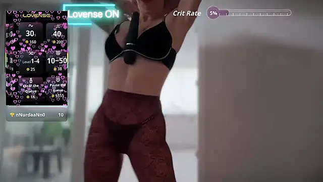 Snapshot of _Nefertiti chatting on November 2025 10:15:01 AM Nefertiti online show from November 2025 10:15:01 AM