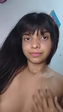 Snapshot of Megan_glow chatting on October 2025 04:58:01 AM Megan glow online show from October 2025 04:58:01 AM