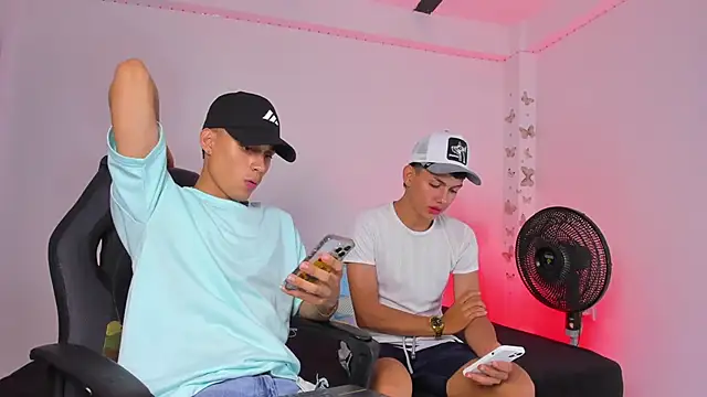 Snapshot of Axel_Cody_ chatting on November 2025 07:19:02 PM Axel Cody online show from November 2025 07:19:02 PM