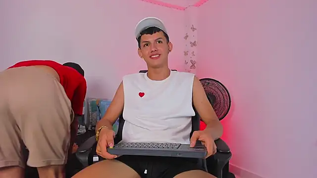 Snapshot of Axel_Cody_ chatting on November 2025 08:20:01 PM Axel Cody online show from November 2025 08:20:01 PM