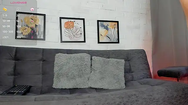 Snapshot of MATEO_HUNTER chatting on November 2025 09:04:01 PM MATEO HUNTER online show from November 2025 09:04:01 PM