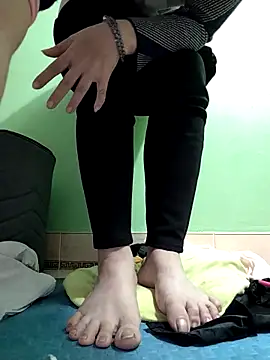 Snapshot of Amanda-_ena- chatting on November 2025 10:31:02 PM Amanda- ena- online show from November 2025 10:31:02 PM