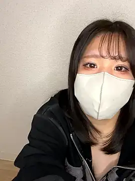 Rui i online show from November 2025 12:18:01 PM