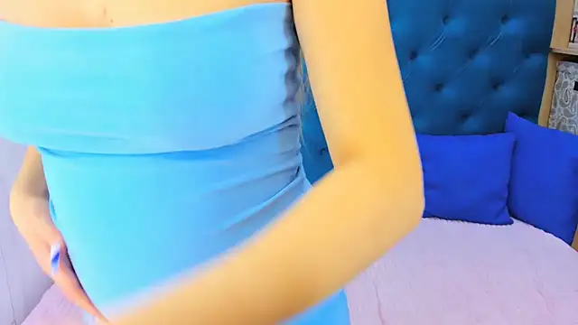 Snapshot of SpicyPreggo chatting on November 2025 03:31:01 AM SpicyPreggo online show from November 2025 03:31:01 AM