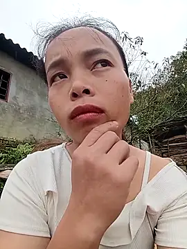 Snapshot of Nguyet2k4 chatting on October 2025 01:46:02 AM Nguyet2k4 online show from October 2025 01:46:02 AM