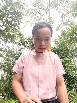 Snapshot of Nguyet2k4 chatting on November 2025 11:49:02 PM Nguyet2k4 online show from November 2025 11:49:02 PM