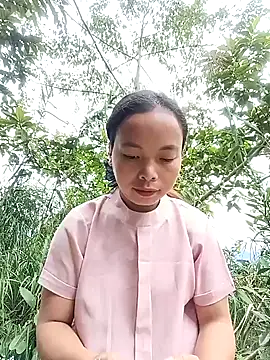 Snapshot of Nguyet2k4 chatting on November 2025 06:13:01 AM Nguyet2k4 online show from November 2025 06:13:01 AM