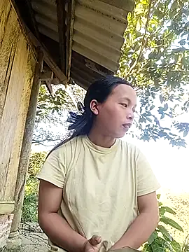 Snapshot of Nguyet2k4 chatting on November 2025 01:28:02 AM Nguyet2k4 online show from November 2025 01:28:02 AM