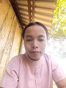 Snapshot of Nguyet2k4 chatting on November 2025 06:39:03 AM Nguyet2k4 online show from November 2025 06:39:03 AM