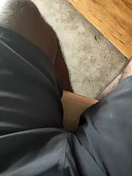 Snapshot of Vickyins480000 chatting on October 2025 04:35:02 AM Vickyins480000 online show from October 2025 04:35:02 AM