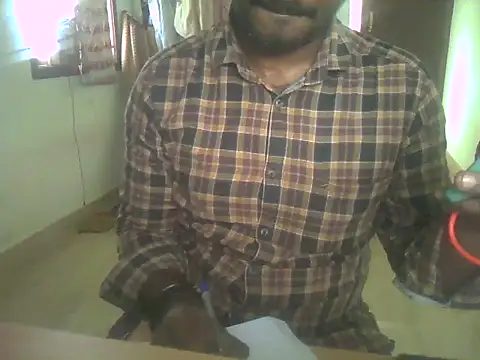 Snapshot of Vickyins480000 chatting on October 2025 05:04:02 AM Vickyins480000 online show from October 2025 05:04:02 AM