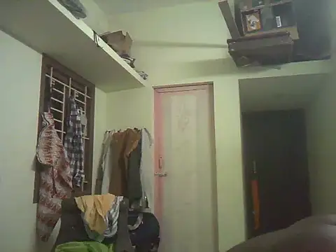 Snapshot of Vickyins480000 chatting on November 2025 05:01:02 PM Vickyins480000 online show from November 2025 05:01:02 PM