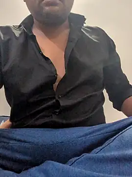 Snapshot of Akki19989 chatting on October 2025 09:15:01 PM Akki19989 online show from October 2025 09:15:01 PM