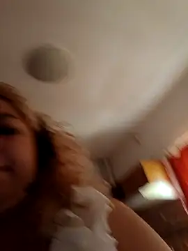 Snapshot of BelleInna chatting on October 2025 11:11:02 AM BelleInna online show from October 2025 11:11:02 AM