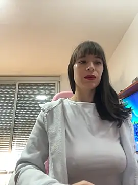 Snapshot of AlanaRius18 chatting on November 2025 09:21:01 AM AlanaRius18 online show from November 2025 09:21:01 AM