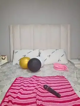 Snapshot of Bubbles156 chatting on November 2025 08:39:02 AM Bubbles156 online show from November 2025 08:39:02 AM