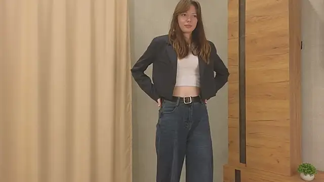 Snapshot of Erosyne chatting on October 2025 03:34:04 PM Erosyne online show from October 2025 03:34:04 PM