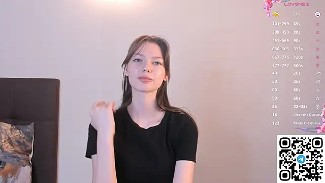 Snapshot of Erosyne chatting on November 2025 05:24:01 PM Erosyne online show from November 2025 05:24:01 PM