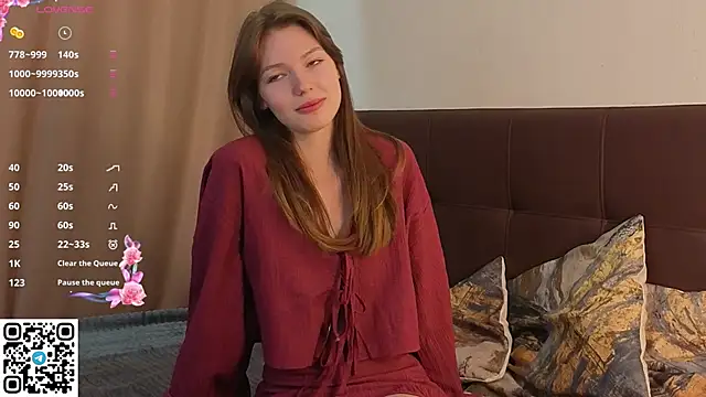 Snapshot of Erosyne chatting on November 2025 05:06:02 PM Erosyne online show from November 2025 05:06:02 PM