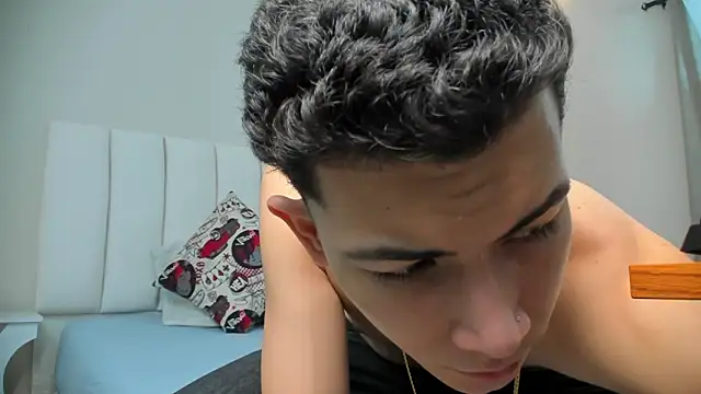 Snapshot of FireGuy_99 chatting on November 2025 01:00:01 PM FireGuy 99 online show from November 2025 01:00:01 PM