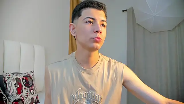 Snapshot of FireGuy_99 chatting on November 2025 01:37:02 PM FireGuy 99 online show from November 2025 01:37:02 PM