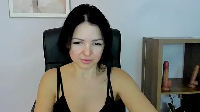 Snapshot of Mollybloom40 chatting on November 2025 04:08:02 PM Mollybloom40 online show from November 2025 04:08:02 PM