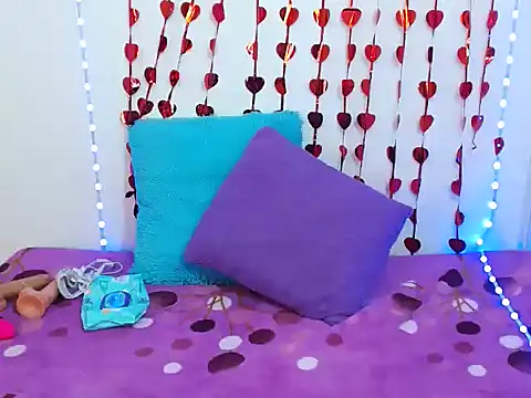 Snapshot of Isaa_Foxx_ chatting on October 2025 01:57:02 PM Isaa Foxx online show from October 2025 01:57:02 PM