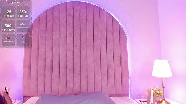 Snapshot of ShaylaDavis chatting on November 2025 07:46:02 PM ShaylaDavis online show from November 2025 07:46:02 PM