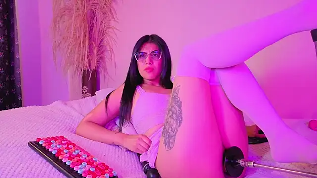 Snapshot of Sub_Scarlett chatting on October 2025 01:56:02 PM Sub Scarlett online show from October 2025 01:56:02 PM