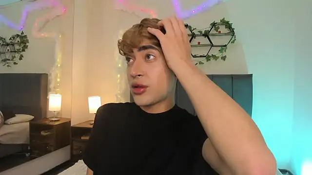 JustinCastiblanco online show from November 2025 11:21:02 AM