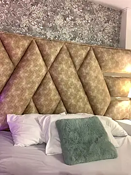 Snapshot of SsexCouplee chatting on November 2025 05:01:02 PM SsexCouplee online show from November 2025 05:01:02 PM