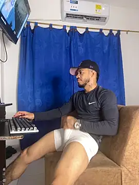 Snapshot of Kylian_Alessandro chatting on November 2025 12:16:02 AM Kylian Alessandro online show from November 2025 12:16:02 AM