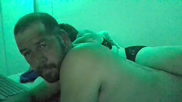 Snapshot of tonyxxx08 chatting on October 2025 05:44:02 AM tonyxxx08 online show from October 2025 05:44:02 AM